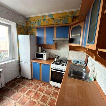Продам 1-ну квартиру! Власник! Терміново! Центр міста, газ. Торг!