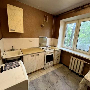 Продам 1к на Героев Крут(Терешковой) Черемушки ЖК хрущевка