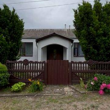 Продам власний часний будинок 3 кімнатний ,6 соток ,58