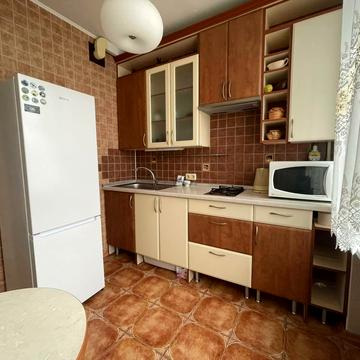 Лесі Українки бульв., 36/10