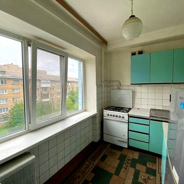 2 кімнати гараж входить у вартість, сертифікат ваучер постанова, без %. Газ. Метро Теремки.