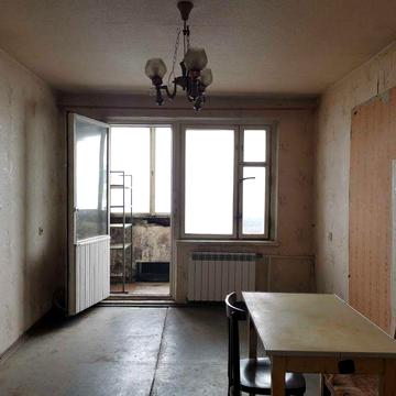 Продам 2 кімнатну квартиру, Оболонський район, масив Куренівка, вул. Автозаводська, 41.