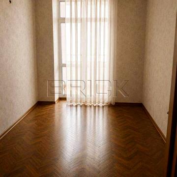 Продаж 5-кімнатної квартири 126м2 Шота Руставелі Печерськ дореволюційний будинок Палац Спорту Олімпійська  Площа Українських Героїв