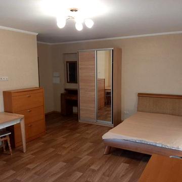 Продам квартиру - студию в Бортничах!