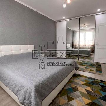 Продаж 1/2 частини 1к квартири Данченка 32Б / Данченка 32Б
