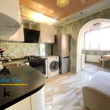 Лесі Українки вул., 26