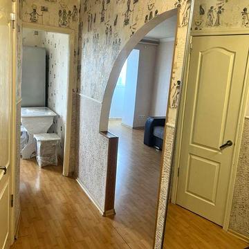 1 однокімнатна квартира, Критий ринок