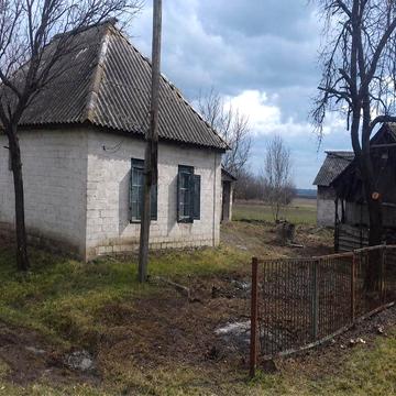 Будинок , в затишній місцевості