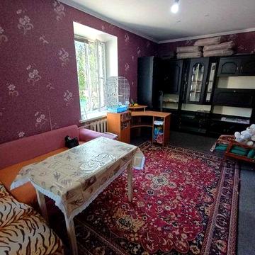 Продаж 1-но кімн. квартири 33 кв. м. цегла вулиця Київська Можна під Державні програми Житловий стан, Меблі техніка залишаються
