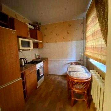 2 к. кв. 4/5, район Новые Дома, Стадионный проезд