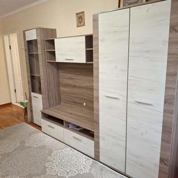 Прирічна вул., 27