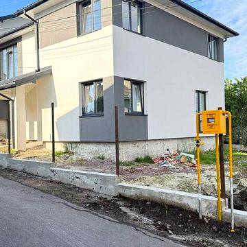 Продаж готового будинку - дуплексу Сокільники ( 5 хв. від центру, гарний асфальтований доїзд, ), 15 хв. від Львова