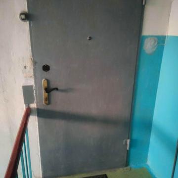 Сдам квартиру трёхкомнатную Космос Техникум. Власник.