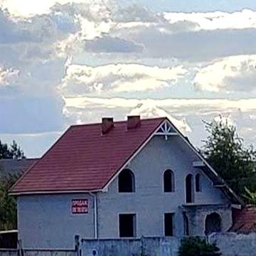 Терміново! Продаж будинку! Ціна - договірна!
