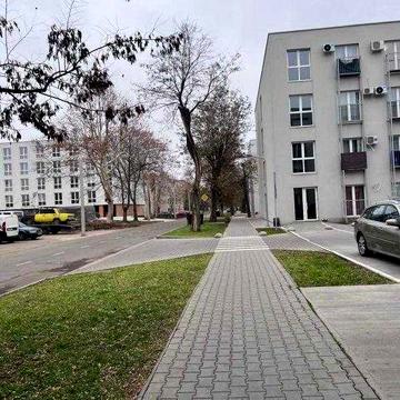 Терміново! Продам 1-кімнатну квартиру в ЖК «Золоті Стовпи» Слободка