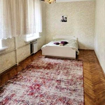 Продам сталінка ‼️ 2 кімн 50м 2 квартира ЦЕНТР Шевченківський р-н / Берестейський проспект