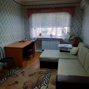 Продам від власника  2 кімнатну квартиру  в районі парку Глоби