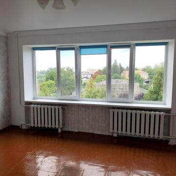 Однокімнатна квартира з окремим входом в гуртожитку