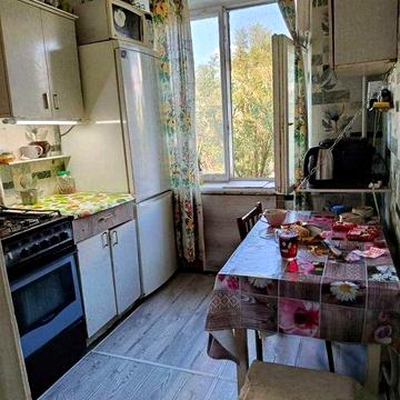 Срочно! Продам 1 комнатную квартиру Красный камень, Коробова