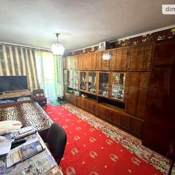 Продаж 2к Квартира Космонавтів вулиця