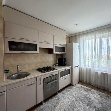 Продам  3 кімнатну квартиру Дніпр, Поля