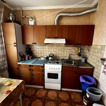Простора 4-кімнатна квартира