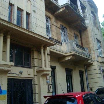 Міцний бельгійський будинок. Квартира біля моря.