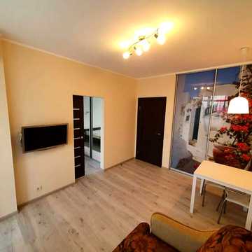 2-кімнатна квартира, новобудова 5-й квартал, ( Варшавський ). Власник.