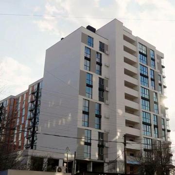 БІЛЯ ПАРКУ! Однокімнатна ГОТОВА квартира з КОТЛОМ! у спальному районі, поруч з ЦЕНТРОМ