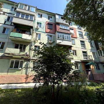 Продам 1-кімнатну квартиру | вул. Козака Мамая, 4, 12 квартал