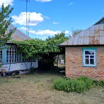 Продам будинок з земельною ділянкою 0.25 га в с.Велика рублівкп