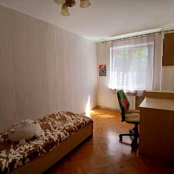 ТАЇРОВО!!! 3-кімнатна кв на пр. Небесної Сотні, поруч Сіті Центр! Газ!!