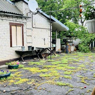 Продаж будинку біля Лозової