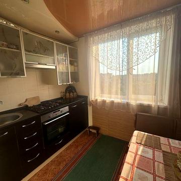 Продам 3-х кімнатну квартиру у м. Лозова