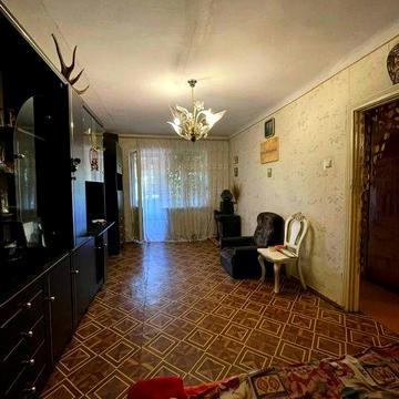 Продається 3-к квартира в районі Черемушки