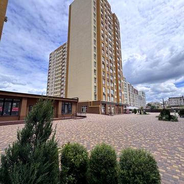 Простора 2к квартира у центрі Вишневого. Без комісіі