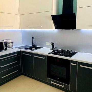 Продаж 2-кімнатної квартири 84 м² на вул. Пулюя