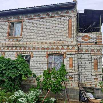 Дом с видом на Хаджибейский лиман, с большим участком +подвал и гараж.