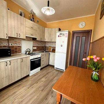 Оренда просторої 1 кім квартири в новобудові, вул. К.Мікльоша