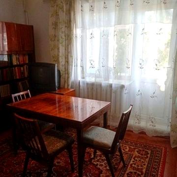 Простора  2-х кімн. квартиру з інд.опаленням на 2-му поверсі в центрі міста