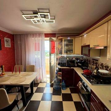 Продам затишну та доглянуту 3-х кімнатну квартиру, мікрорайон Жовтневий