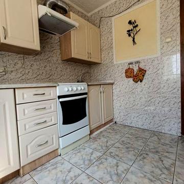 Продам двокімнатну квартиру, Надпільна 605