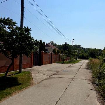 Продається будинок в парковій зоні
