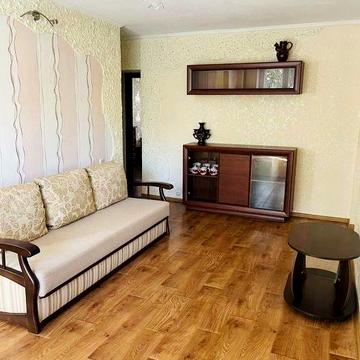 Сдам 2к квартиру в центре, улица  Сичевых Стрельцов