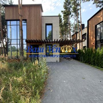 Продаж будинка у лici  Лебедевка. Riviera Village. Вихід на Дніпро.