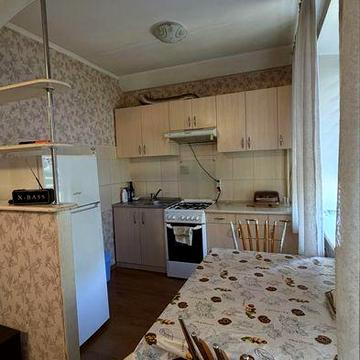 Продам 1 кімнатну квартиру 30 м2 Новомиколаївка 2 поверх
