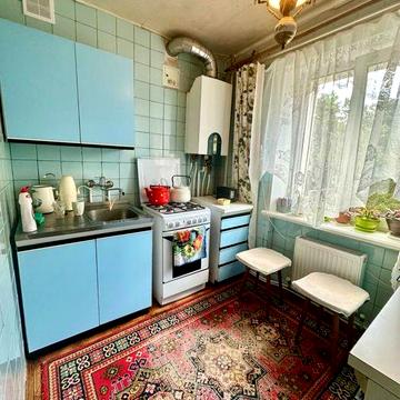 Продам 3к кв. Автономное Отопление пр. А.Поля