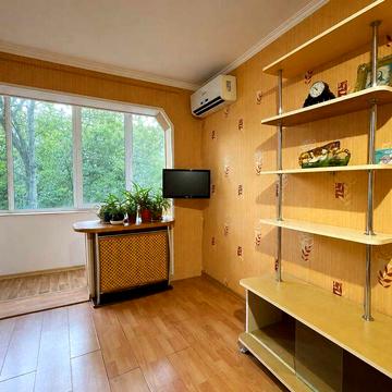 Продаж 2к.кв. в тихому районі, біля центра, до моря 10 хвилин пішки.