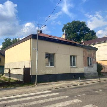 1 кімнатна квартира з подвірям вул. Повітряна