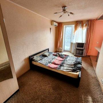 Оренда 1 к кв, метро Ботанічний сад , 2/5